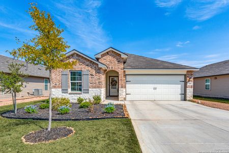 New construction Single-Family house 456 Pebble Creek Run, New Braunfels, TX 78130 - photo 0