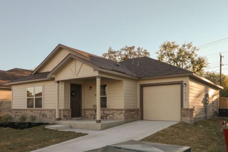 New construction Single-Family house 801 Stonemanor Bay, Seguin, TX 78155 - photo 0 0