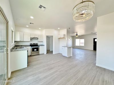 New construction Single-Family house 9240 W Hartigan Lane, Arizona City, AZ 85123 - photo 5 5