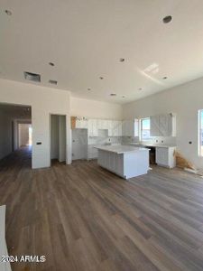 New construction Single-Family house 31712 N 169Th Avenue, Surprise, AZ 85387 - photo 5 5