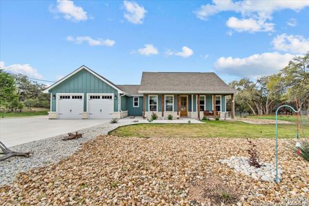 New construction Single-Family house 1434 Primrose Path, Canyon Lake, TX 78133 - photo 2 2