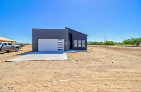 New construction Single-Family house 4215 N Robel Circle, Eloy, AZ 85131 - photo 15 15