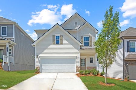 New construction Single-Family house 102 Commons Circle, Clayton, NC 27520 The Buford II - photo 0 0