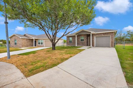 New construction Single-Family house 514 Precious Dr, San Antonio, TX 78237 - photo 0