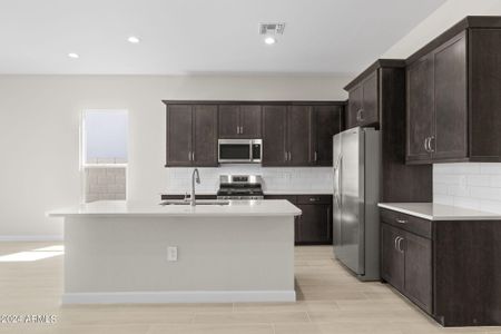 New construction Single-Family house 10341 W Quail Avenue, Peoria, AZ 85382 - photo 17 17