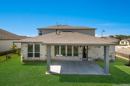New construction Single-Family house 76 Simpatico, Boerne, TX 78006 Lantana- photo 27 27