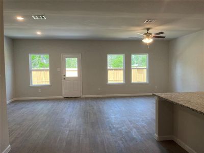 New construction Single-Family house 9336 Shady Creek Drive, Conroe, TX 77303 - photo 3 3