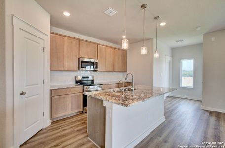 New construction Single-Family house 981 Gray Cloud Drive, New Braunfels, TX 78130 Landmark Series - Meyerson- photo 1 1