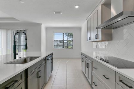 New construction Single-Family house 2587 Ocean Breeze Lane, Clearwater, FL 33761 - photo 6 6