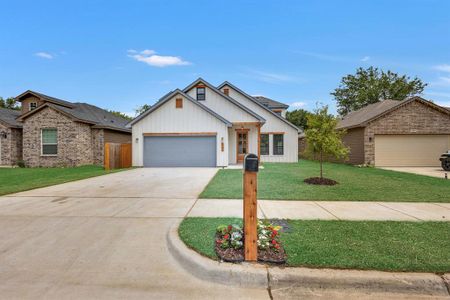 New construction Single-Family house 5187 Charlene Street, Fort Worth, TX 76105 - photo 0