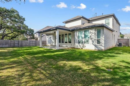 New construction Single-Family house 490 Constitution Way, Kyle, TX 78640 - photo 35 35