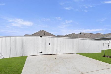 New construction Single-Family house 100 Hayloft Ln, Elgin, TX 78621 2051- photo 11 11