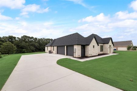 New construction Single-Family house 1044 Hidden Oaks Drive, Wills Point, TX 75169 - photo 25 25