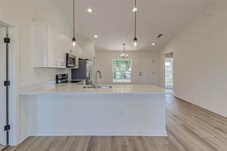 New construction Single-Family house 1024 Thompson Avenue, Frostproof, FL 33843 - photo 4 4