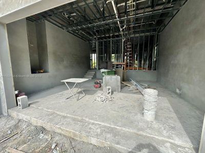 New construction Single-Family house 12490 Keystone Island Dr, North Miami, FL 33181 - photo 18 18