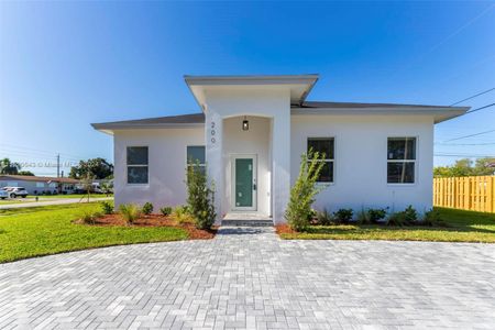 New construction Single-Family house 200 N 66Th Ave, Hollywood, FL 33024 - photo 0