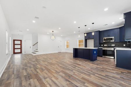 New construction Single-Family house 5011 Golden Forest Drive, Houston, TX 77091 - photo 2 2