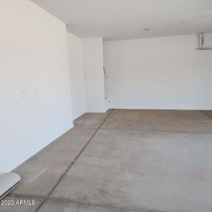 New construction Single-Family house 10333 W Sonrisas Street, Tolleson, AZ 85353 - photo 6 6
