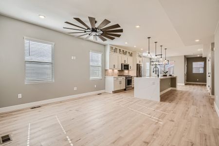 New construction Single-Family house 15185 West 68th Place, Arvada, CO 80007 - photo 3 3
