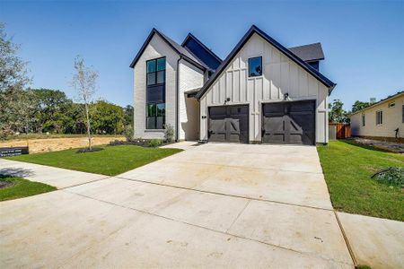 New construction Single-Family house 117 Paxton Circle, Arlington, TX 76013 - photo 0