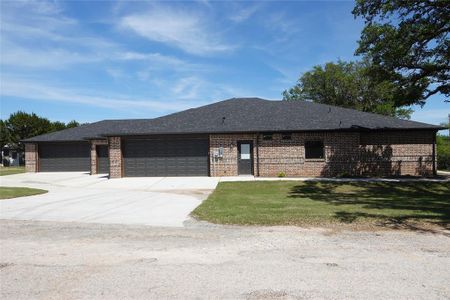 New construction Single-Family house 2510 Lakeridge Drive, Granbury, TX 76048 - photo 0 0