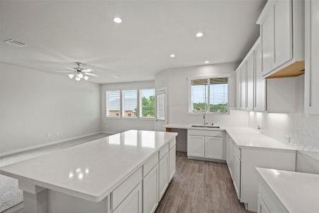 New construction Single-Family house 2910 Park Hill Lane, Stafford, TX 77477 The Beverley- photo 5 5