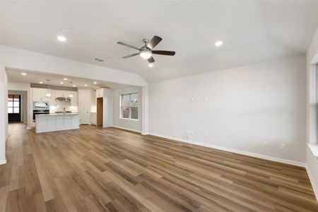 New construction Single-Family house 8321 Grenadier Dr, Austin, TX 78738 Danbury Homeplan- photo 25 25