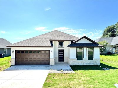 New construction Single-Family house 2717 San Gabriel Drive, Granbury, TX 76048 - photo 1 1