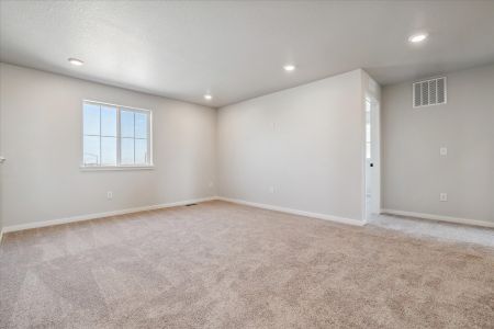 New construction Single-Family house 3262 N. Highlands Creek Parkway, Aurora, CO 80019 Vail II- photo 21 21