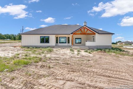 New construction Single-Family house 101 Hondo Vista, La Vernia, TX 78121 - photo 33 33