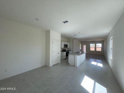 New construction Single-Family house 6000 E Demeter Drive, Florence, AZ 85132 Sterling- photo 4 4