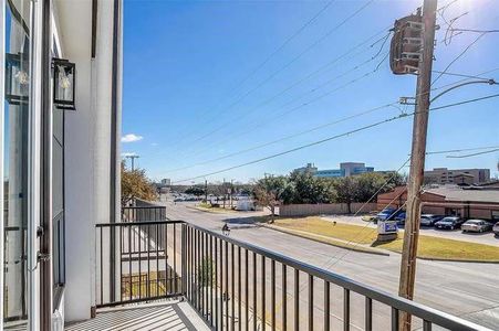 New construction Townhouse house 711 W Abram Street, Arlington, TX 76013 - photo 20 20