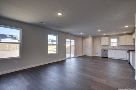 New construction Single-Family house 5431 Franklin Hills, San Antonio, TX 78073 Auburn - 1566- photo 11 11
