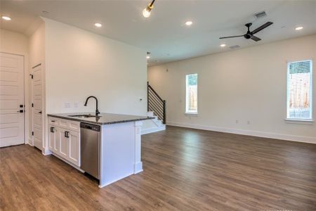 New construction Condo/Apt house 1811 Webberville Rd, Unit 4104, Austin, TX 78721 - photo 6 6