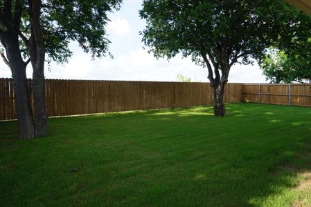 New construction Single-Family house 4817 Enclave Drive, Sanger, TX 76266 - photo 21 21