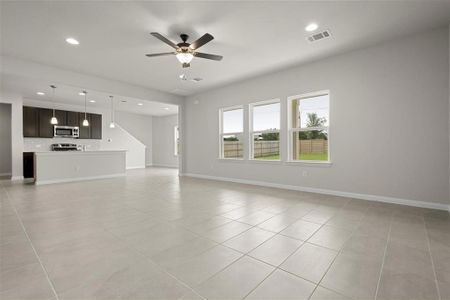 New construction Single-Family house 456 Josey Wales Dr, Jarrell, TX 76537 - photo 28 28