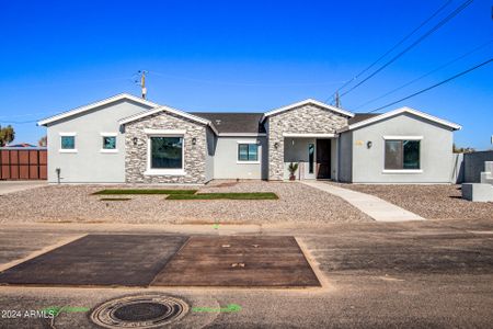 New construction Single-Family house 13102 W Tuckey Lane, Glendale, AZ 85307 - photo 1 1