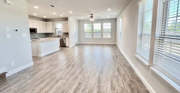 New construction Single-Family house 612 Sandiford Court, Mansfield, TX 76063 Brownwood- photo 2 2