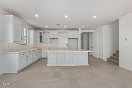 New construction Single-Family house 12016 W Parkway Lane, Avondale, AZ 85323 - photo 6 6