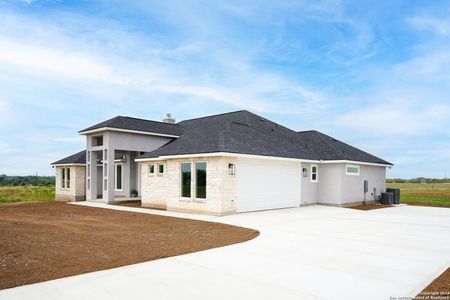 New construction Single-Family house 9831 Crow Ln, Adkins, TX 78101 - photo 23 23