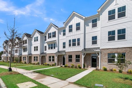 New construction Townhouse house 5164 Double Eagle Loop, Summerville, SC 29485 Saluda Homeplan- photo 0