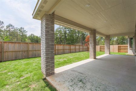 New construction Single-Family house 161114 N Rustling Woods Road, Conroe, TX 77302 - photo 35 35