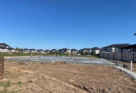 New construction Single-Family house 8906 Drysdale River Road, Cypress, TX 77433 Regatta- photo 1 1