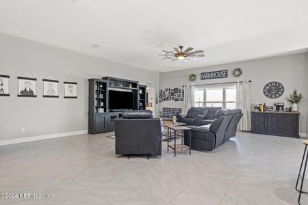 New construction Single-Family house 3104 Vianey Place, Green Cove Springs, FL 32043 - photo 6 6