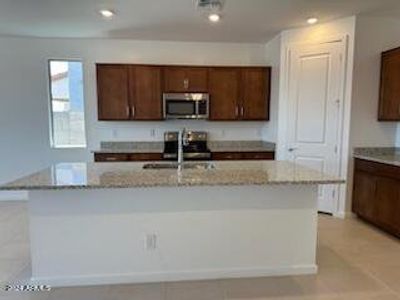 New construction Single-Family house 5499 S 251St Drive, Buckeye, AZ 85326 Residences Collection Plan 4002- photo 9 9