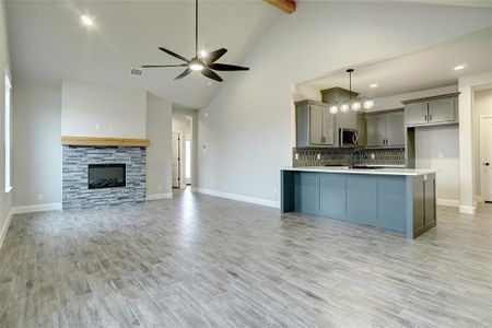 New construction Townhouse house 258 Legacy Boulevard, Weatherford, TX 76086 - photo 1 1
