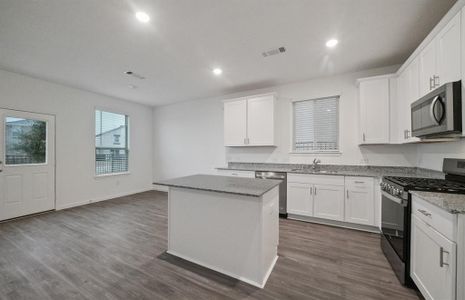 New construction Single-Family house 1005 Caramel Shores Drive, Katy, TX 77493 - photo