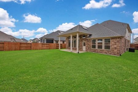 New construction Single-Family house 19014 Andalusian Glen Lane, Tomball, TX 77377 - photo 26 26
