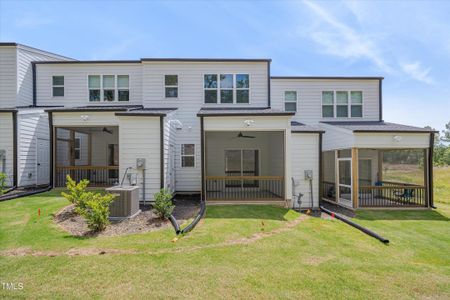 New construction Townhouse house 1063 Merlot Hills Lane, Durham, NC 27704 - photo 28 28