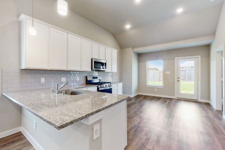 New construction Single-Family house 9912 Cavelier Canyon Court, Montgomery, TX 77316 - photo 23 23